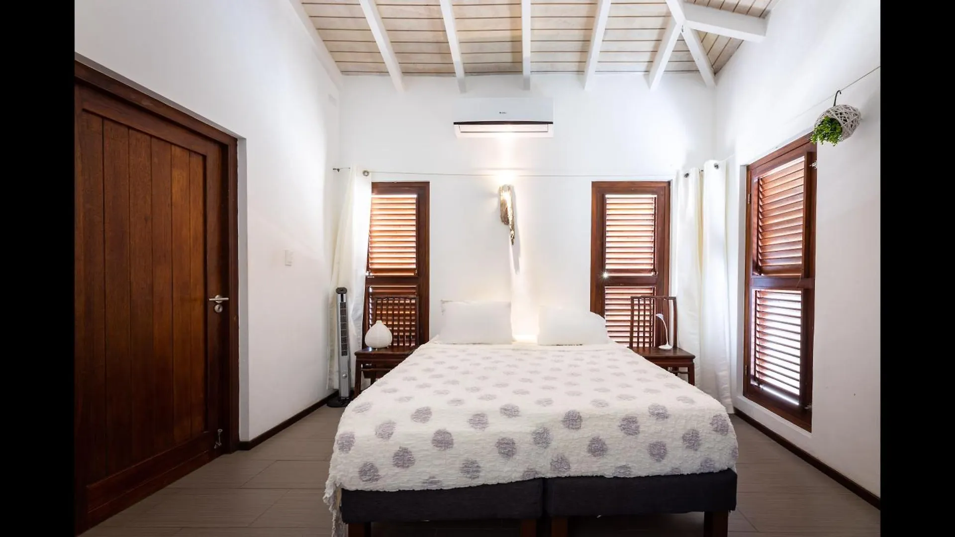 Villa Milonga - Beautiful Villa With Pool Near The Beach Jan Thiel 0*,  Curaçao